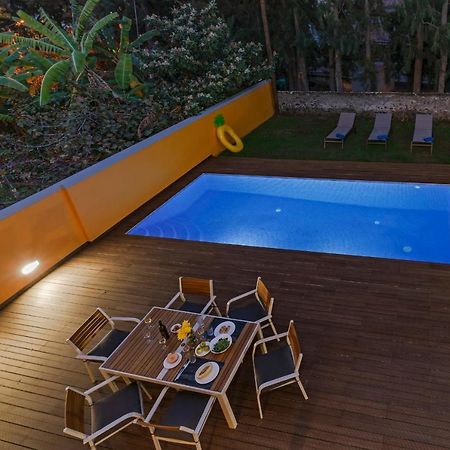 The Yellow House By Lovelystay ฟุงชาล ภายนอก รูปภาพ